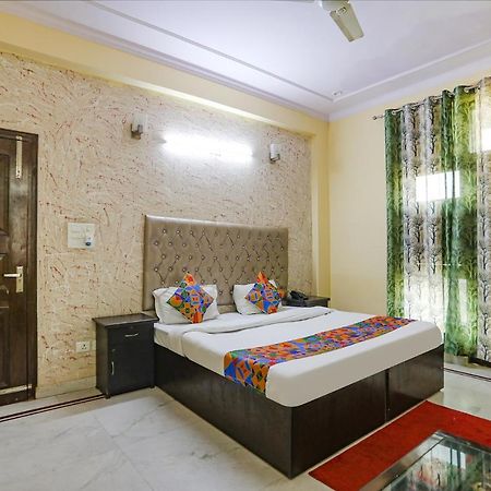 Hotel Fabexpress Hm Palace Noida Zewnętrze zdjęcie