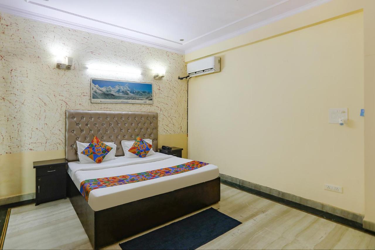 Hotel Fabexpress Hm Palace Noida Zewnętrze zdjęcie